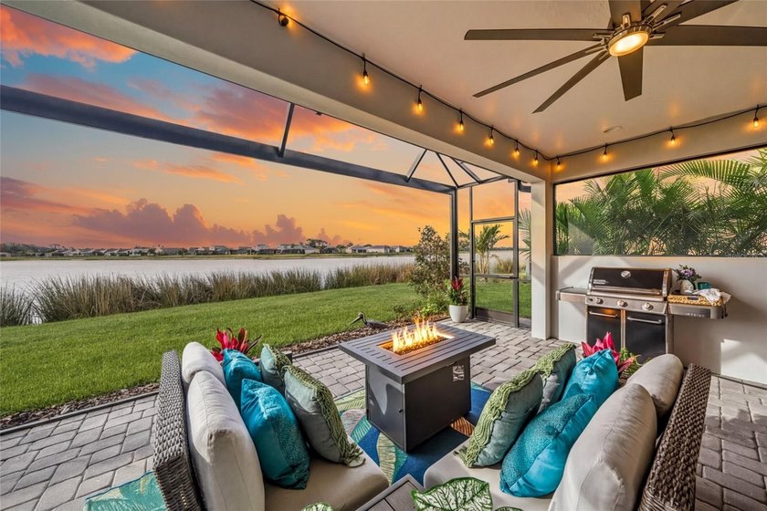 INCREDIBLE VIEWS!....INCREDIBLE FINISHES!....INCREDIBLE - Beach Home for sale in Sarasota, Florida on Beachhouse.com