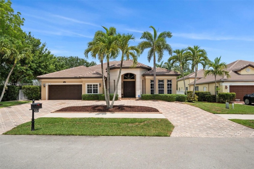 CLICK VIRTUAL TOUR LINK - CURRENT UNBRANDED VIDEO - Wonderful - Beach Home for sale in Davie, Florida on Beachhouse.com