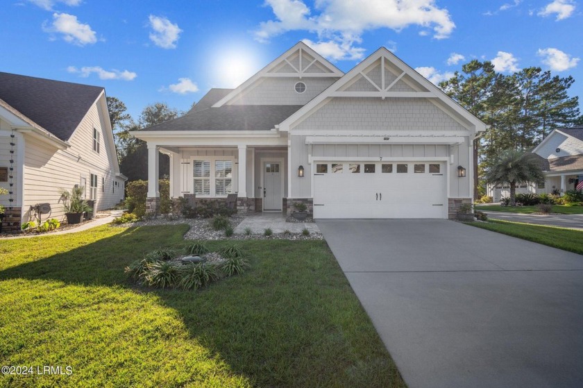 Discover the perfect blend of elegance & comfort in this - Beach Home for sale in Hilton Head Island, South Carolina on Beachhouse.com