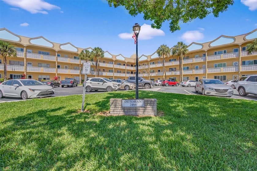 Under contract-accepting backup offers. This beautifully updated - Beach Condo for sale in Clearwater, Florida on Beachhouse.com