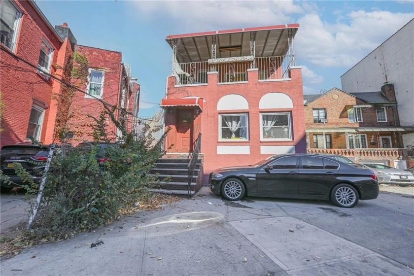 Gladly introduce this amazing investment opportunity. This - Beach Home for sale in Brooklyn, New York on Beachhouse.com