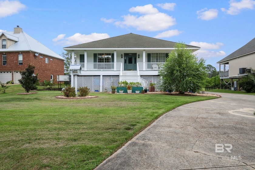 **Fish River Retreat with Apartment & Boathouse**Welcome to your - Beach Home for sale in Fairhope, Alabama on Beachhouse.com