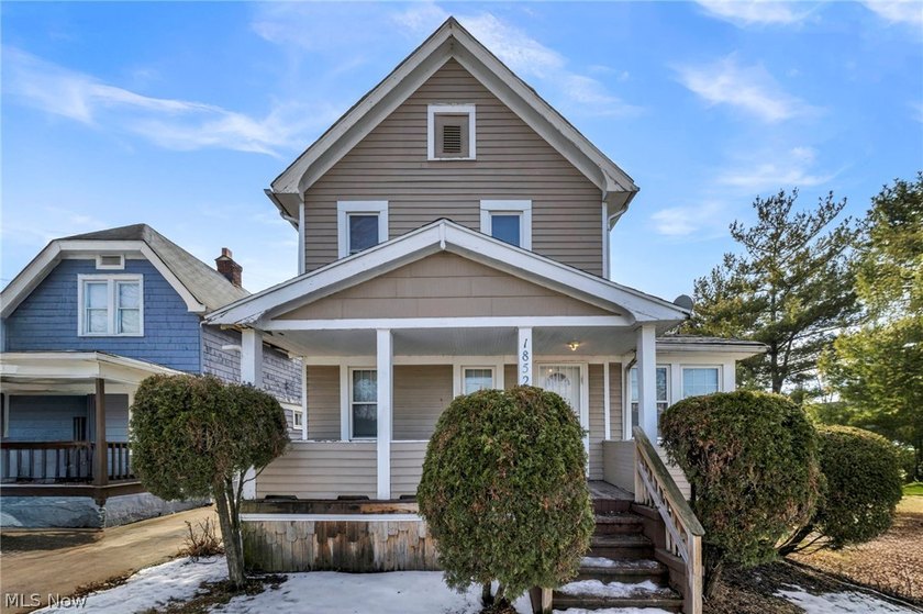 A well-maintained home that recently had minor cosmetic updates - Beach Home for sale in Cleveland, Ohio on Beachhouse.com