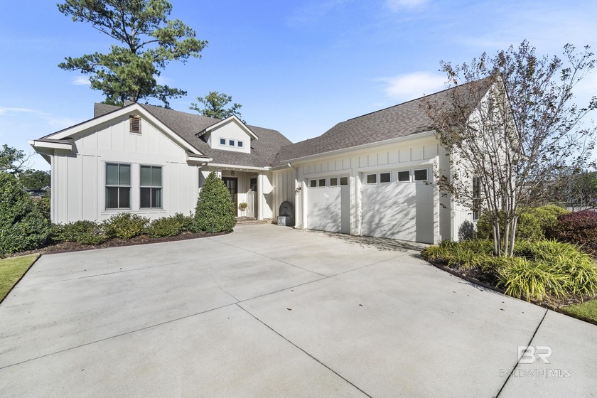 Fabulous Gold fortified, one-level custom coastal cottage in - Beach Home for sale in Fairhope, Alabama on Beachhouse.com