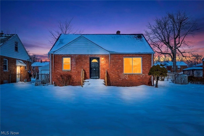 Back on the market through no fault of the property, the - Beach Home for sale in Euclid, Ohio on Beachhouse.com