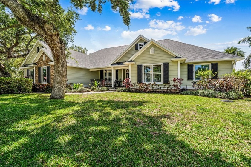 Live the Florida lifestyle in this beautifully maintained 3 bed - Beach Home for sale in Vero Beach, Florida on Beachhouse.com