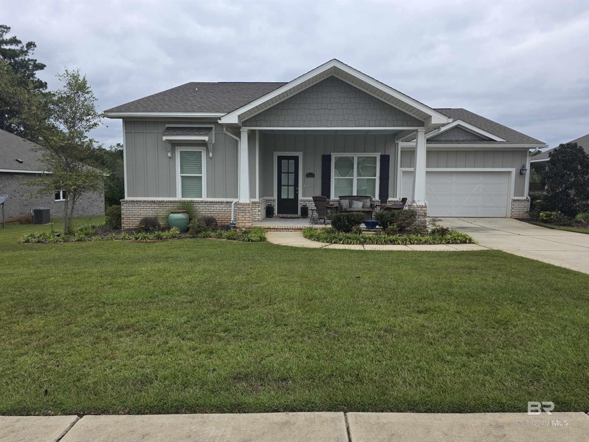 Welcome to 9149 Diamante Blvd, a beautifully maintained home - Beach Home for sale in Daphne, Alabama on Beachhouse.com