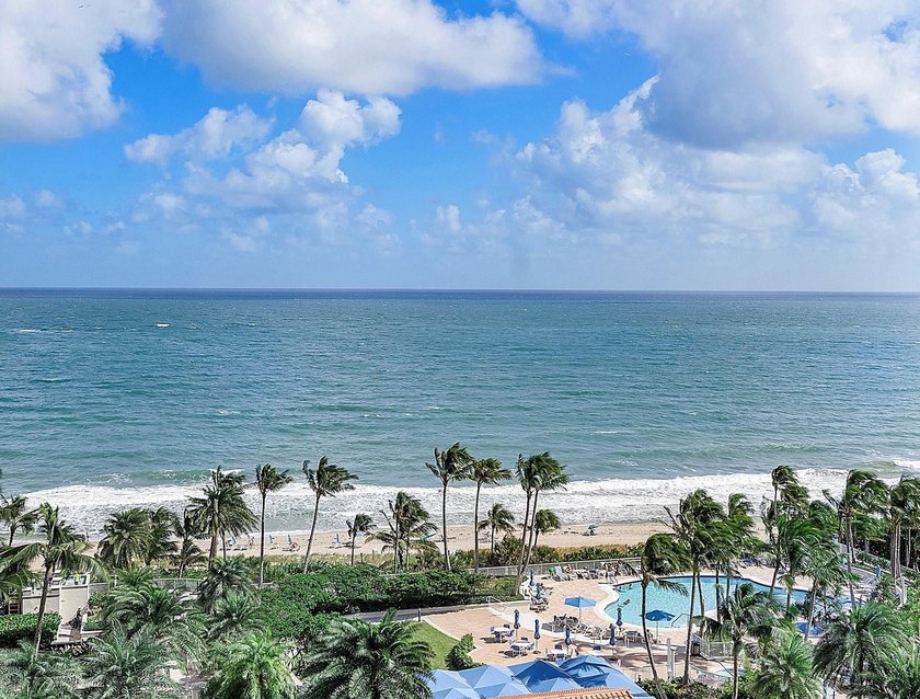 DIRECT OCEAN AT L'HERMITAGE...Beautifully remodeled 3 bedroom, 2 - Beach Condo for sale in Fort Lauderdale, Florida on Beachhouse.com