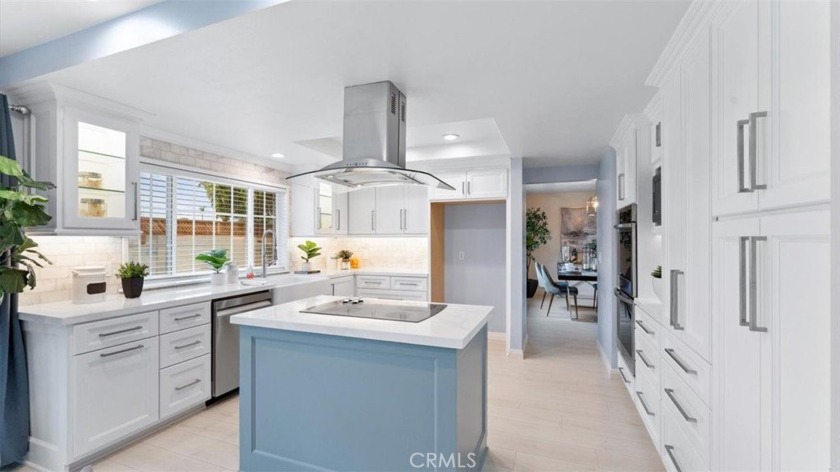 Welcome to this entertainer's dream--an outdoor oasis featuring - Beach Home for sale in Huntington Beach, California on Beachhouse.com