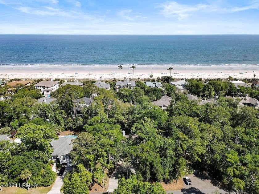 This beautifully renovated 3rd row home is just steps away from - Beach Home for sale in Hilton Head Island, South Carolina on Beachhouse.com