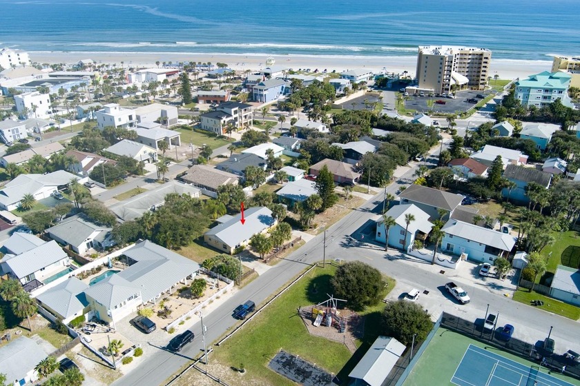 Just steps to the beach, this ideally situated New Smyrna Beach - Beach Townhome/Townhouse for sale in New Smyrna Beach, Florida on Beachhouse.com