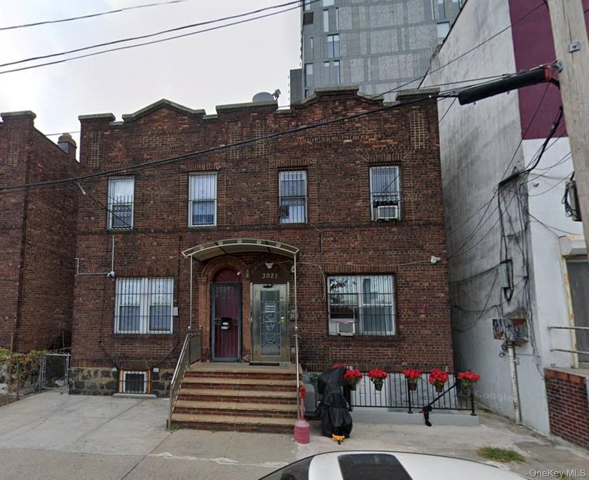 Welcome to 39-21 Janet Place, ideally located in the heart of - Beach Home for sale in Flushing, New York on Beachhouse.com