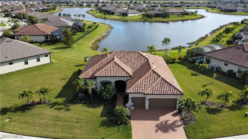 Welcome to this Beautiful Estate home with a PRIME LOCATION, ON - Beach Home for sale in Fort Myers, Florida on Beachhouse.com