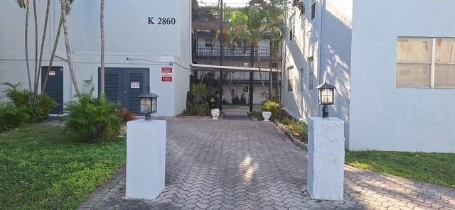 JUST LOWER THE PRICE!! Lovely unit ,2 bedrooms , 2 bathrooms in - Beach Condo for sale in Lauderdale Lakes, Florida on Beachhouse.com