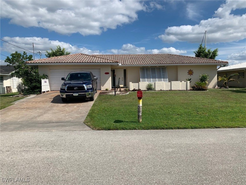 Welcome to 60 Ocean Drive, a charming waterfront home in Punta - Beach Home for sale in Punta Gorda, Florida on Beachhouse.com