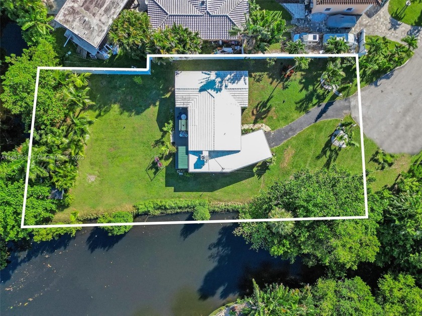 Hidden location with lovely winding road - located on a - Beach Home for sale in Oakland Park, Florida on Beachhouse.com