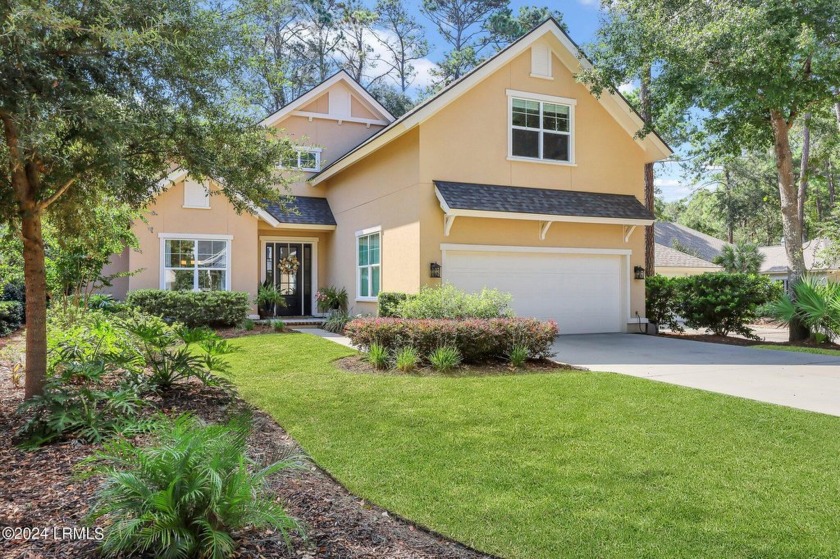 Coastal perfection in popular Indigo Run! Hard to find newer - Beach Home for sale in Hilton Head Island, South Carolina on Beachhouse.com