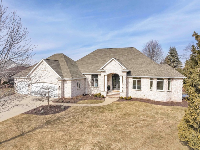 Exquisite, completely remodeled waterfront home in Hunters Run - Beach Home for sale in Green Bay, Wisconsin on Beachhouse.com