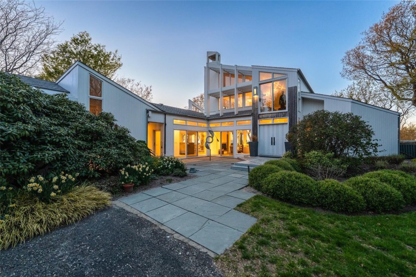 Perched on a 100-foot-high bluff with commanding views of Long - Beach Home for sale in Mattituck, New York on Beachhouse.com