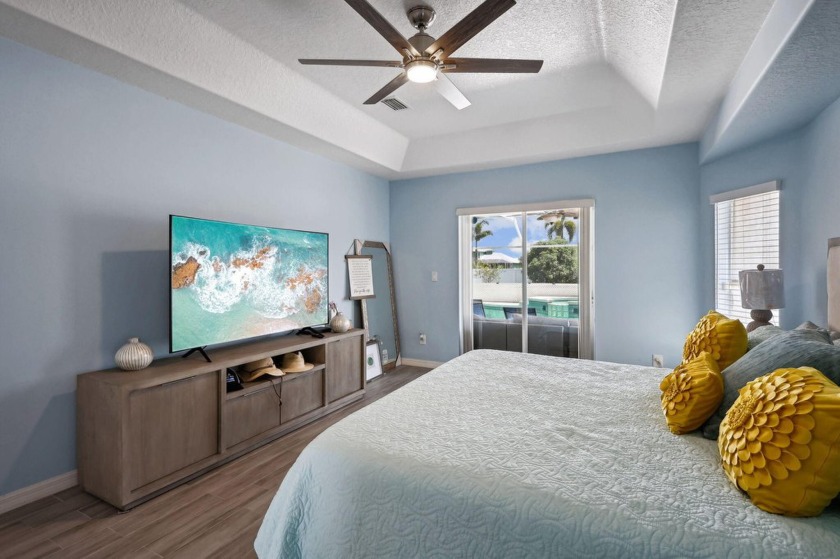 Gorgeous 4-bedroom, 3 bath pool home on a private oversize - Beach Home for sale in Port Saint Lucie, Florida on Beachhouse.com