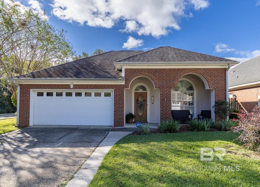 Low maintenance custom built home in Fairhope Spring Lake - Beach Home for sale in Fairhope, Alabama on Beachhouse.com