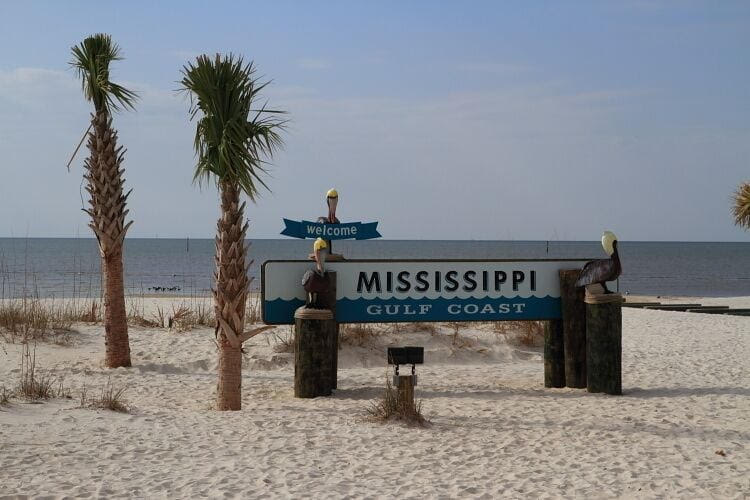 Merman Hideaway - Beach Vacation Rentals in Ocean Springs, Mississippi on Beachhouse.com