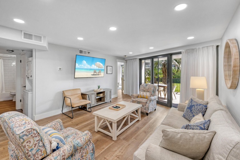 This beautifully appointed 2-bedroom, 2-bath condo is move-in or - Beach Condo for sale in Miramar Beach, Florida on Beachhouse.com