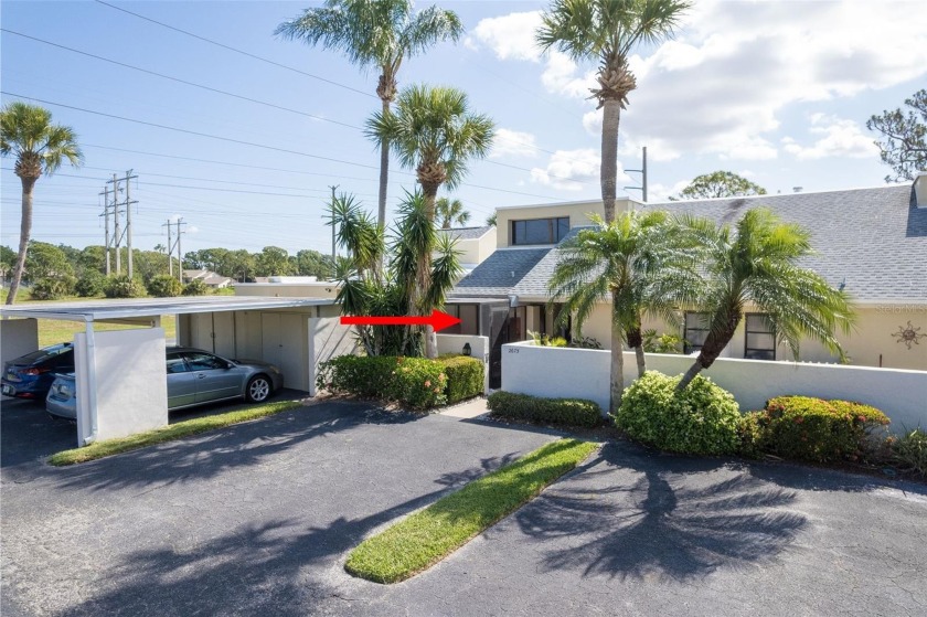 NO FLOODING OR HURRICANE DAMAGE!! Located in the highly - Beach Condo for sale in Sarasota, Florida on Beachhouse.com