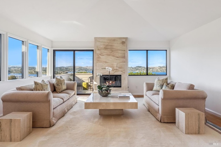 Perched atop a serene Sausalito cul-de-sac, this nearly 4,000 sf - Beach Home for sale in Sausalito, California on Beachhouse.com