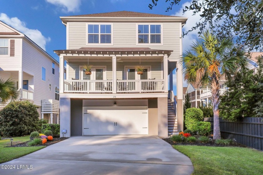 Discover coastal luxury and investment potential in this former - Beach Home for sale in Hilton Head Island, South Carolina on Beachhouse.com