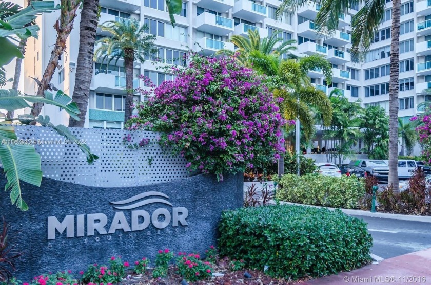Fully Renovated and 1BR 1BA with Den/Office in a Full Amenity - Beach Condo for sale in Miami  Beach, Florida on Beachhouse.com