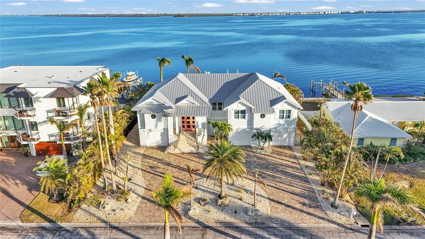 This bayfront Key Royale home is ideally situated on the - Beach Home for sale in Holmes Beach, Florida on Beachhouse.com