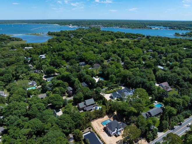 Welcome to 166 Ferry Rd, a luxurious black and white batten - Beach Home for sale in Sag Harbor, New York on Beachhouse.com