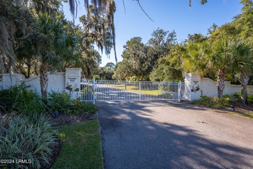 Welcome to Bermuda Bluff, where casual luxury meets the serene - Beach Home for sale in Saint Helena Island, South Carolina on Beachhouse.com