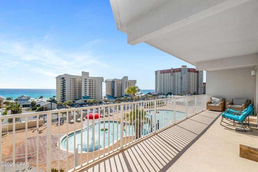 LOW-FLOOR GULF VIEWS | END-UNIT POSITION | WRAPAROUND BALCONY - Beach Condo for sale in Panama City, Florida on Beachhouse.com
