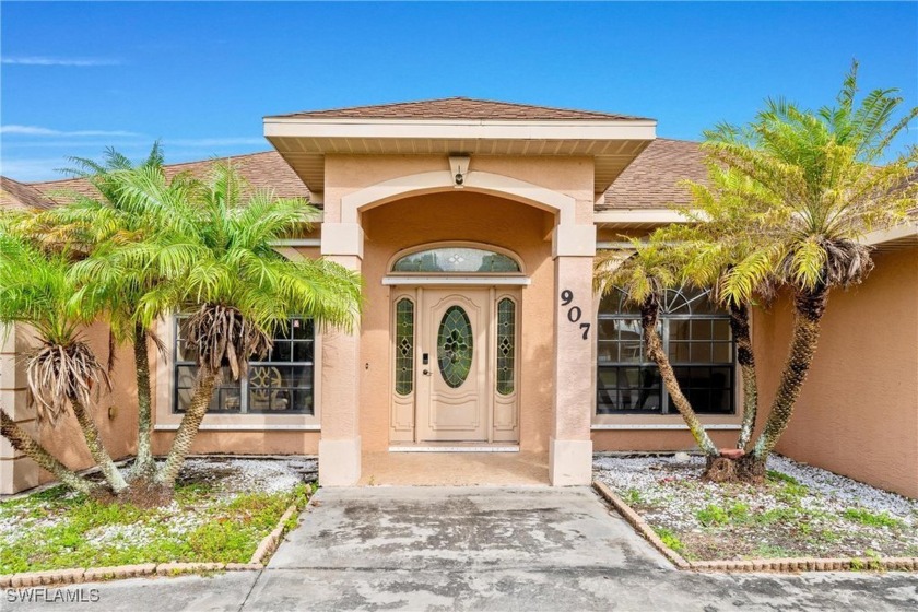 Experience the pride of homeownership in this stunning property - Beach Home for sale in Clewiston, Florida on Beachhouse.com