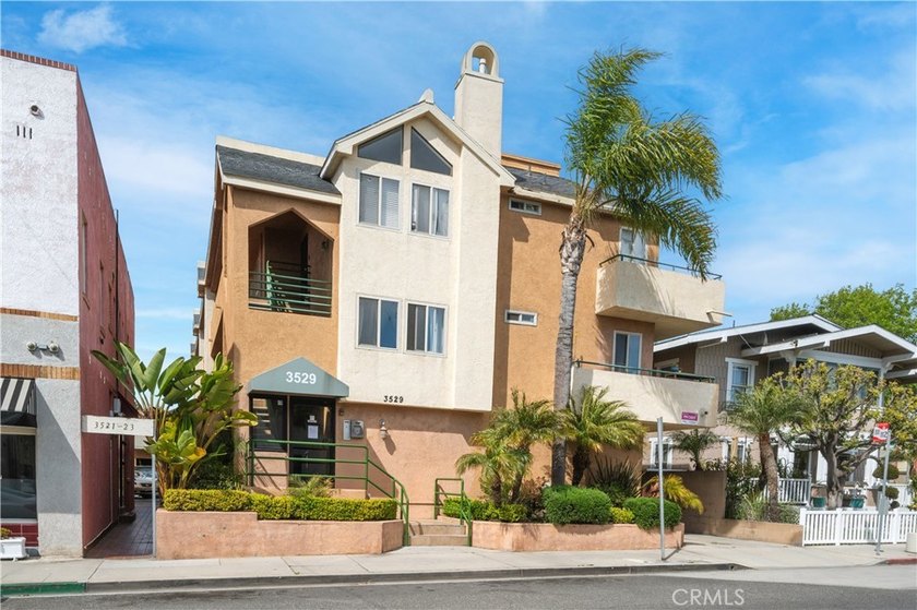 Experience the best of coastal living just steps from the sand - Beach Condo for sale in Long Beach, California on Beachhouse.com