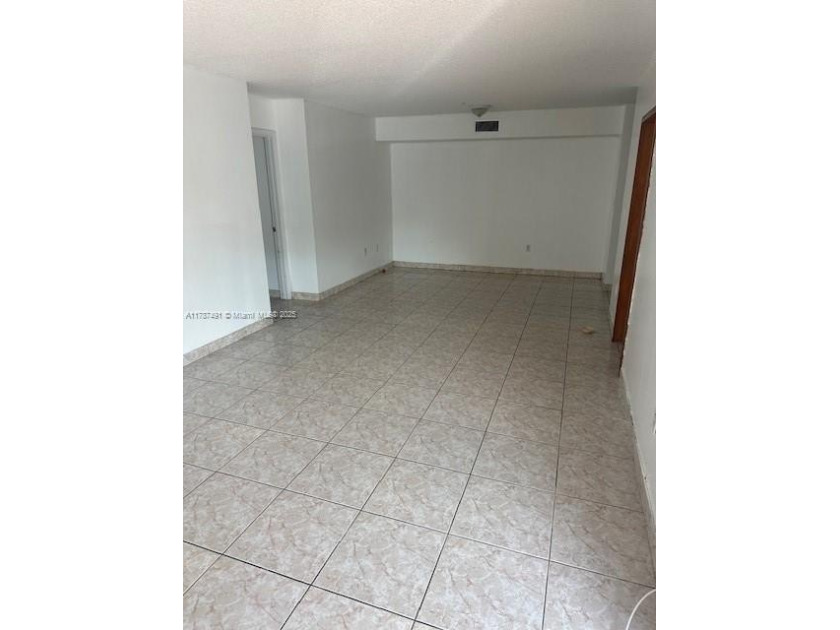2 BEDROOMS AND 2 BATHS UNIT, CENTRALLY LOCATED. RECENTLY UPDATED - Beach Condo for sale in Miami, Florida on Beachhouse.com