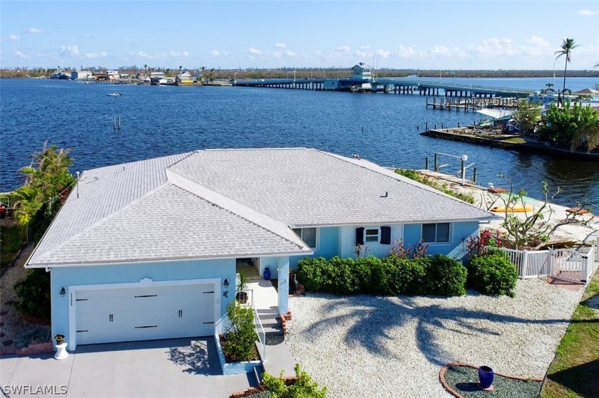 Price Reduction! Welcome to stunning PANORAMIC views with direct - Beach Home for sale in Matlacha, Florida on Beachhouse.com