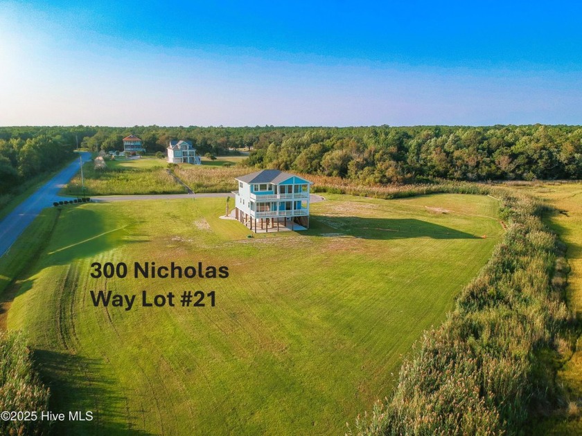 This gorgeous lot is located on the ICW just a hop skip and a - Beach Lot for sale in Hubert, North Carolina on Beachhouse.com