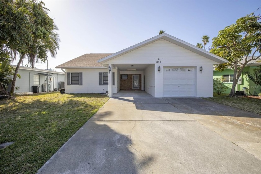 Incredible expanded WATER VIEW IN MADEIRA BEACH
 Unique - Beach Home for sale in Madeira Beach, Florida on Beachhouse.com