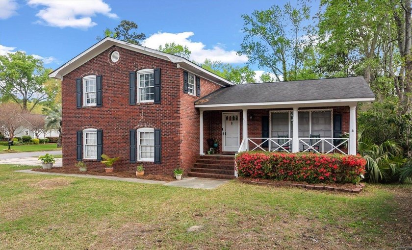 Welcome to 20 Lombardi Lane in Hanahan, SC a fantastic - Beach Home for sale in Hanahan, South Carolina on Beachhouse.com