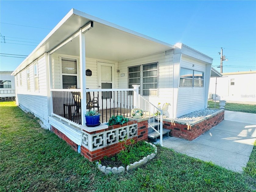 Welcome to Leisure Lake Co-Op, a well-established and vibrant - Beach Home for sale in Palmetto, Florida on Beachhouse.com