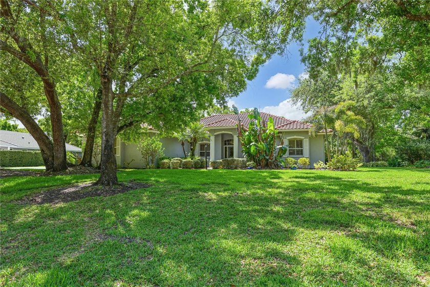 Under contract-accepting backup offers. Exquisite Laurel Oak - Beach Home for sale in Sarasota, Florida on Beachhouse.com