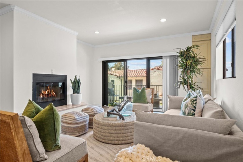 Welcome to an exceptional opportunity to own a bright, remodeled - Beach Condo for sale in Palos Verdes Estates, California on Beachhouse.com