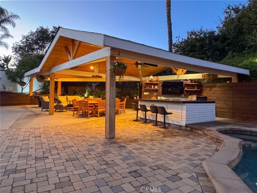Your search ends here at this hilltop, end-of-cul-de-sac home in - Beach Home for sale in Mission Viejo, California on Beachhouse.com