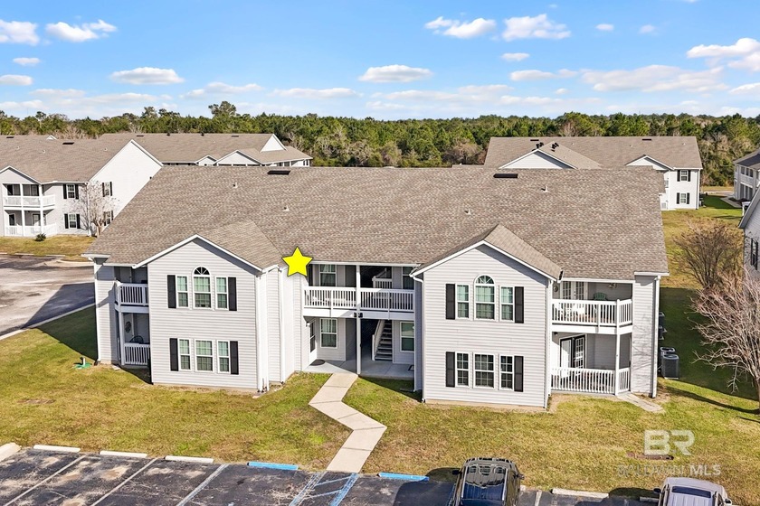 Great 2 bedroom 2 bath condo with vaulted ceilings,  Close to - Beach Condo for sale in Gulf Shores, Alabama on Beachhouse.com