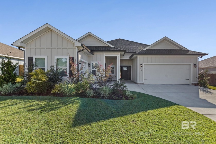 Located within Fairhope city limits and minutes from downtown's - Beach Home for sale in Fairhope, Alabama on Beachhouse.com