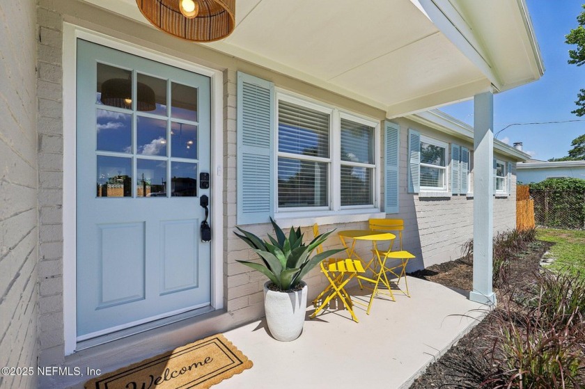 STUNNING RENOVATED HOME ONLY 3 BLOCKS TO THE BEACH! This - Beach Home for sale in Jacksonville Beach, Florida on Beachhouse.com