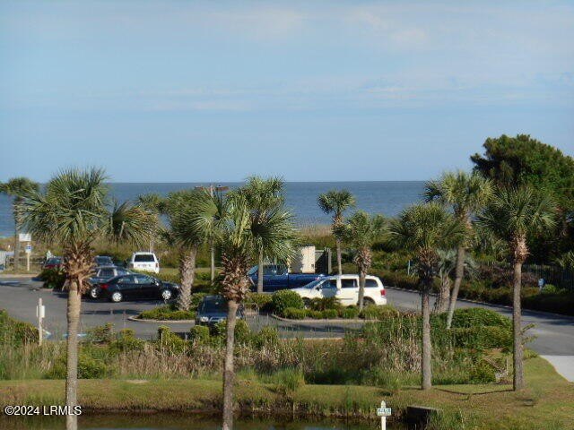 Welcome to the sunny side! Ocean & pool views from this one! - Beach Condo for sale in Hilton Head Island, South Carolina on Beachhouse.com